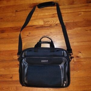 Kenneth Cole Reaction Laptop bag EZ Scan vegan leather and canvas 17" black gray
